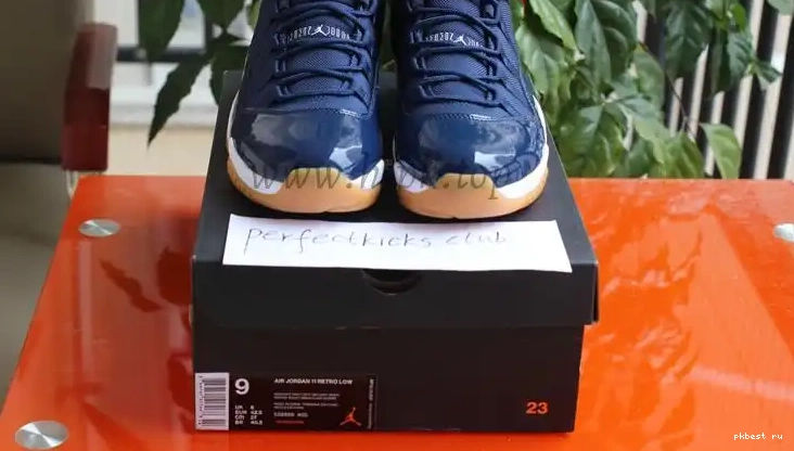 Authentic Air Navy Gum Jordan Low 11 0519
